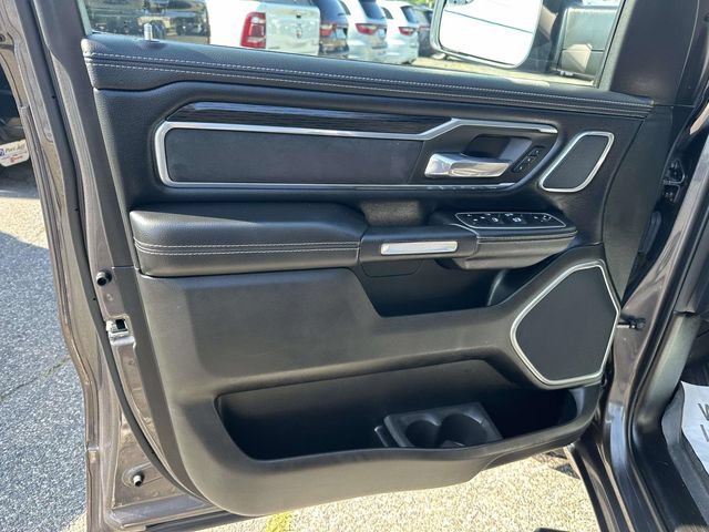 Used 2023 RAM 1500 Laramie AWD/4WD image 11