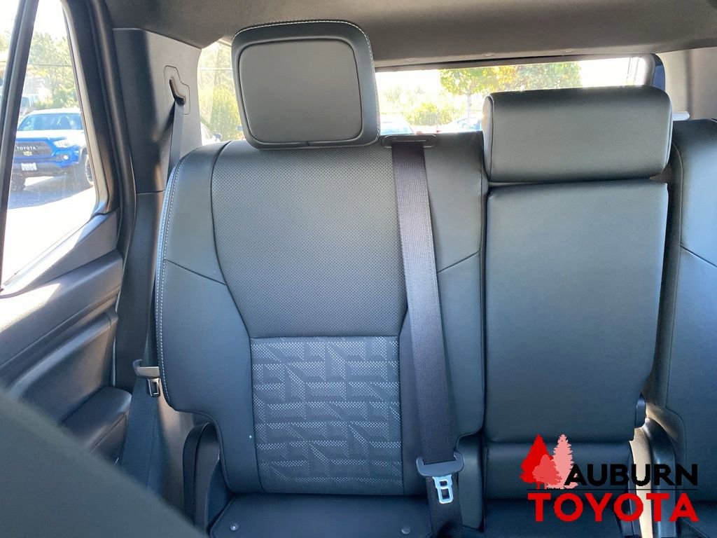 New 2026 Toyota 4Runner TRD Off-Road Premium AWD/4WD image 17