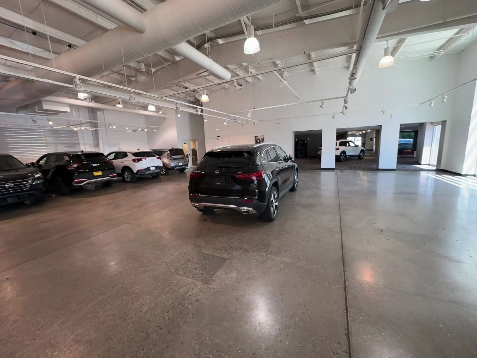Used 2025 Mercedes-Benz GLA 250 image 14
