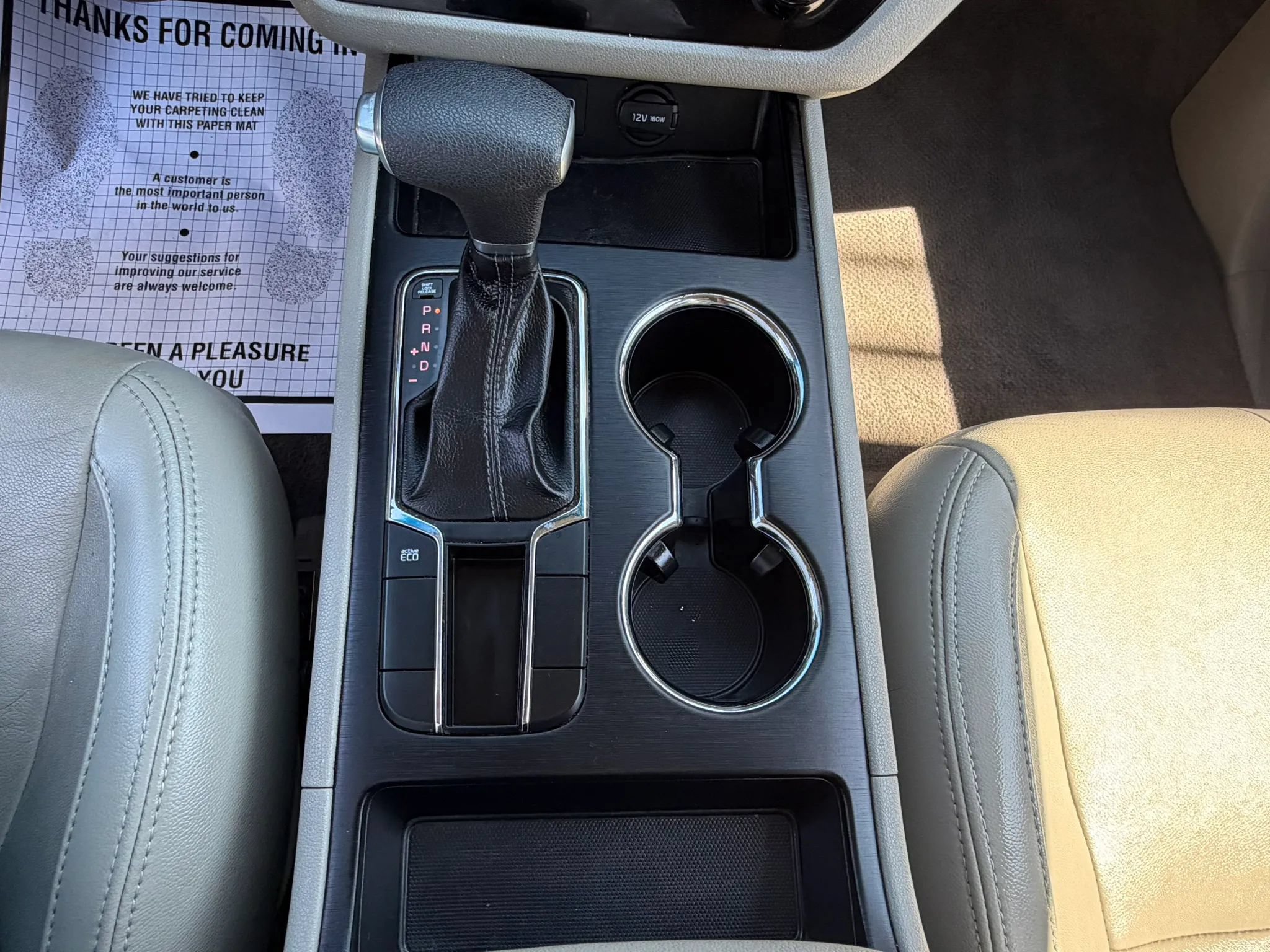 Used 2019 Kia Sedona LX FWD image 29