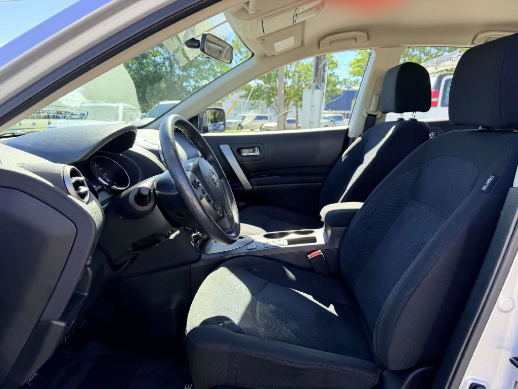 Used 2015 Nissan Rogue S w/ Convenience Package FWD image 19