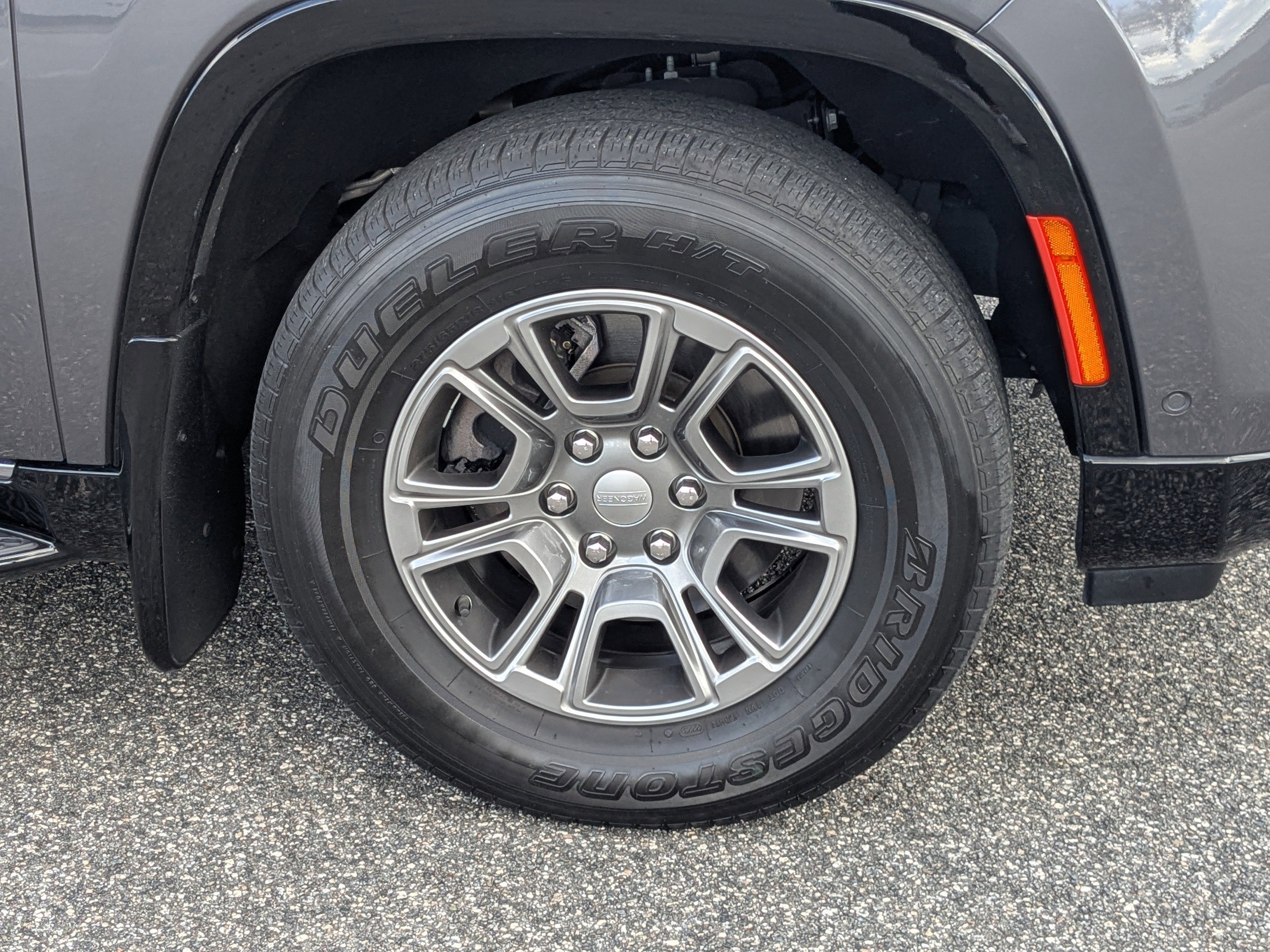 Used 2023 Jeep Wagoneer 2WD w/ Mopar Step-Up Package image 10