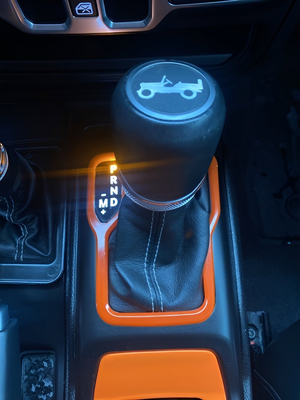 Used 2018 Jeep Wrangler Unlimited Sahara image 24