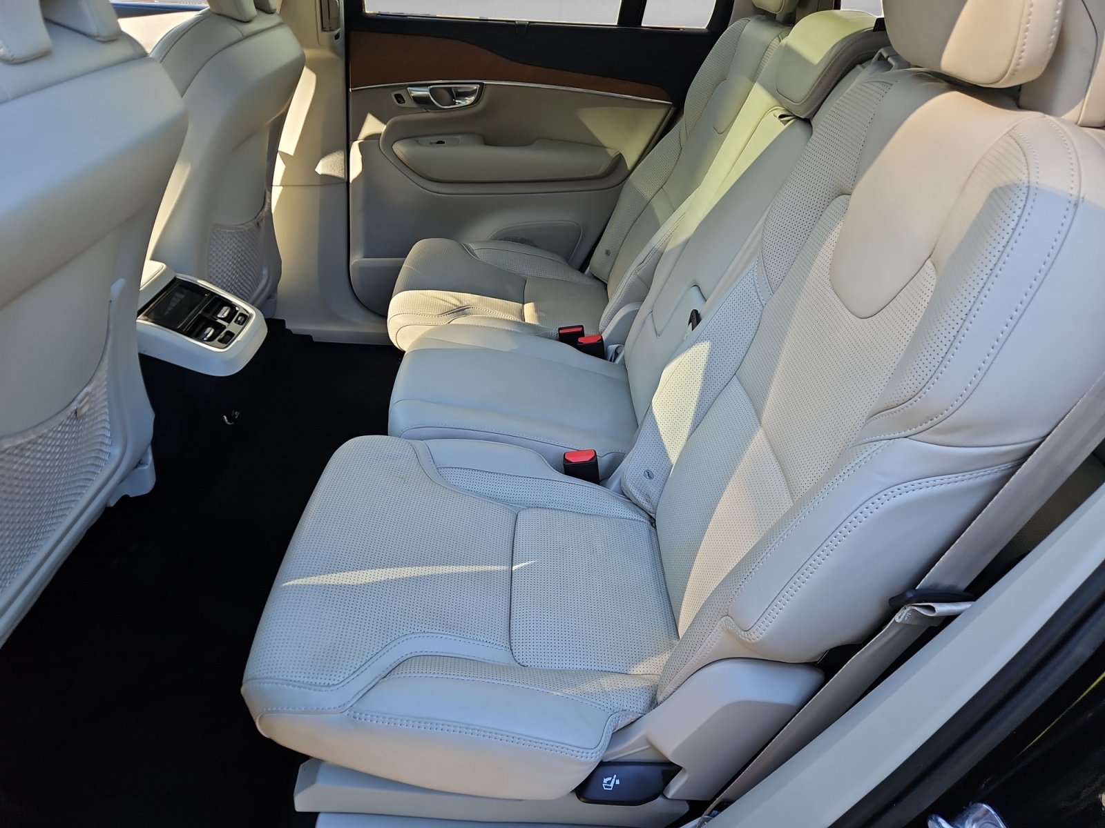 Used 2019 Volvo XC90 T6 Inscription AWD/4WD image 14