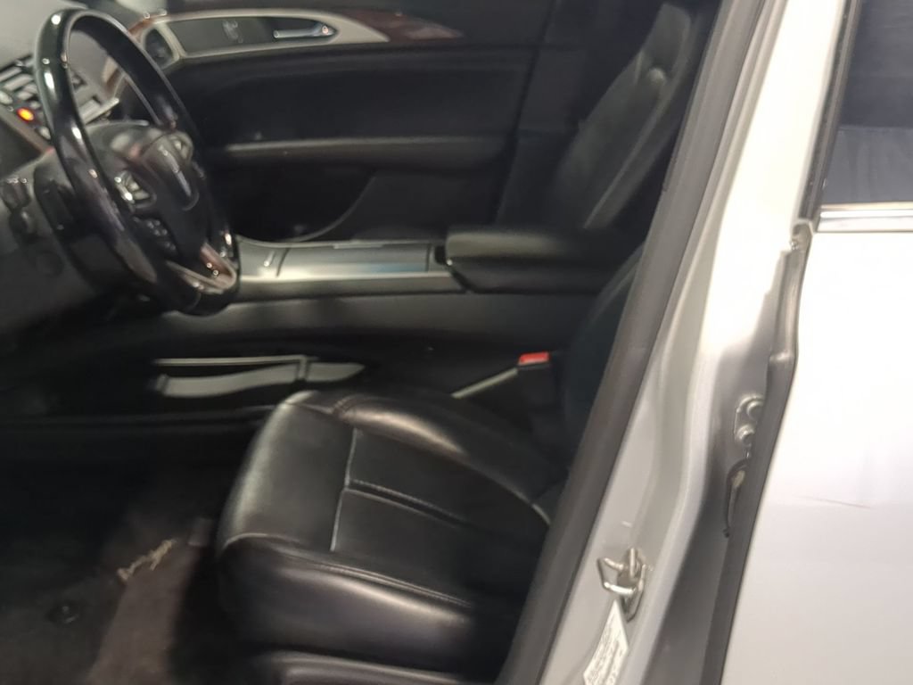 Used 2017 Lincoln MKZ Reserve FWD image 20