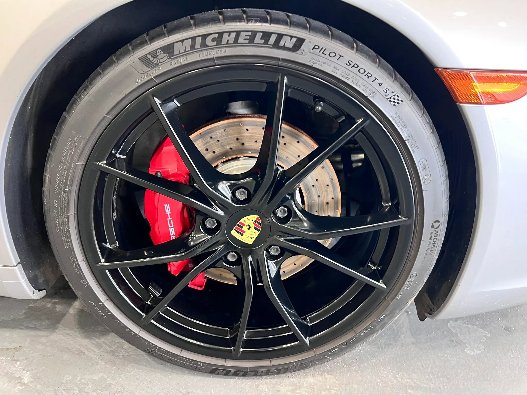 Used 2018 Porsche 911 Carrera S RWD image 39