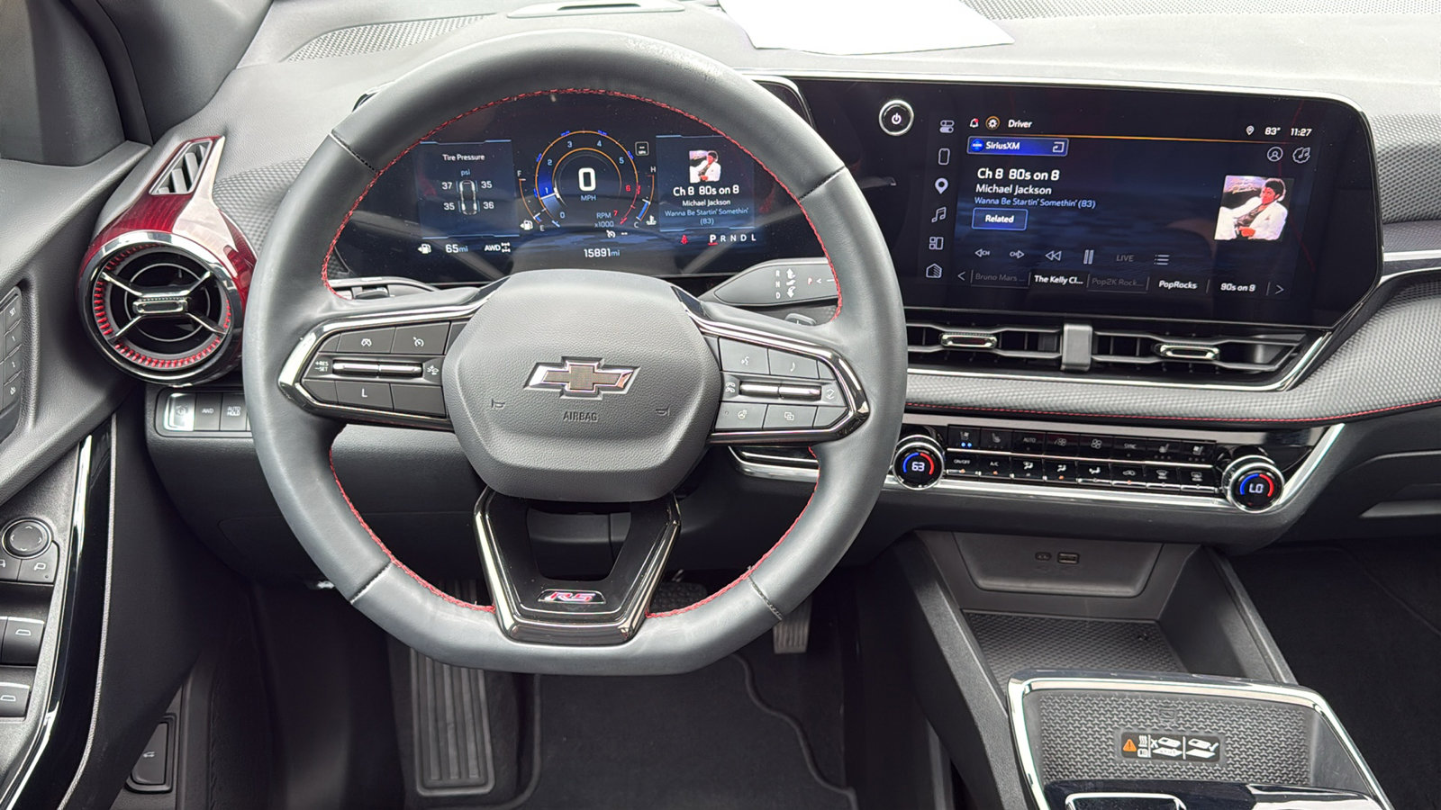 Used 2025 Chevrolet Equinox RS w/ Safety and Technology Package AWD/4WD image 19