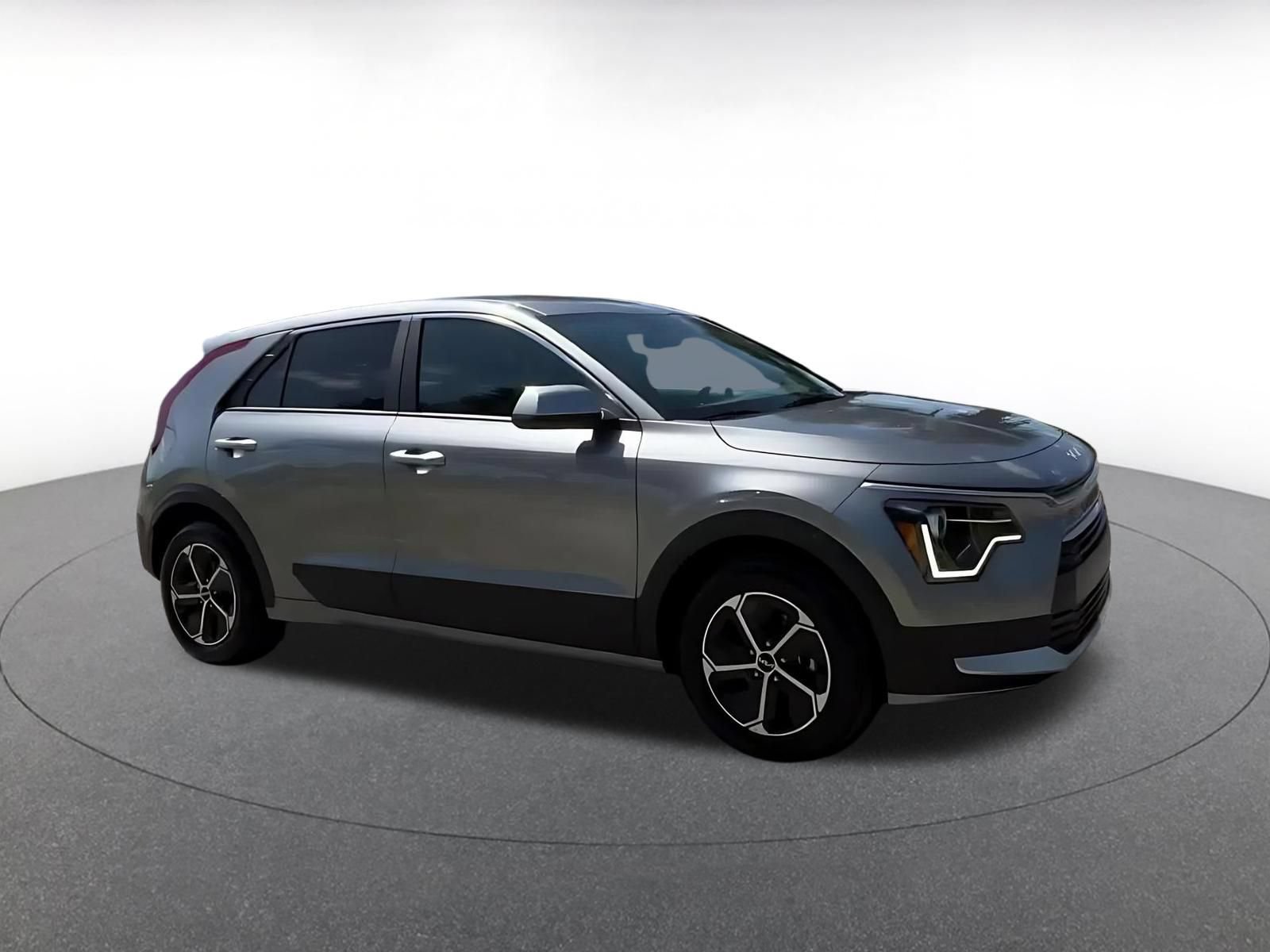 Used 2026 Kia Niro LX FWD video 2