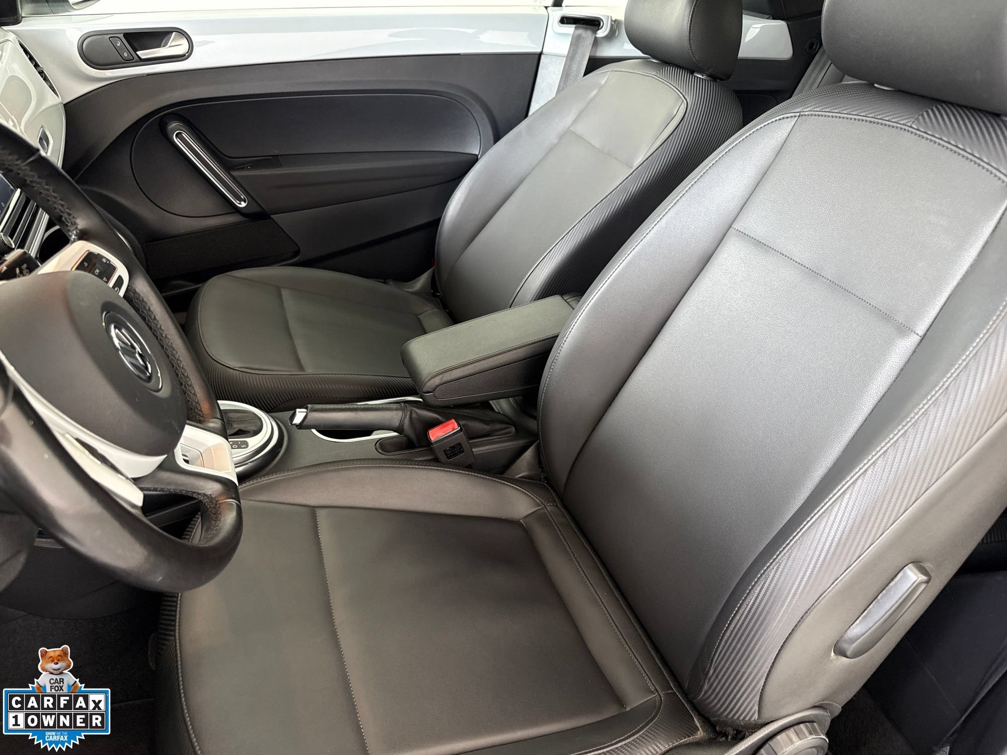 Used 2017 Volkswagen Beetle 1.8T SE FWD image 11