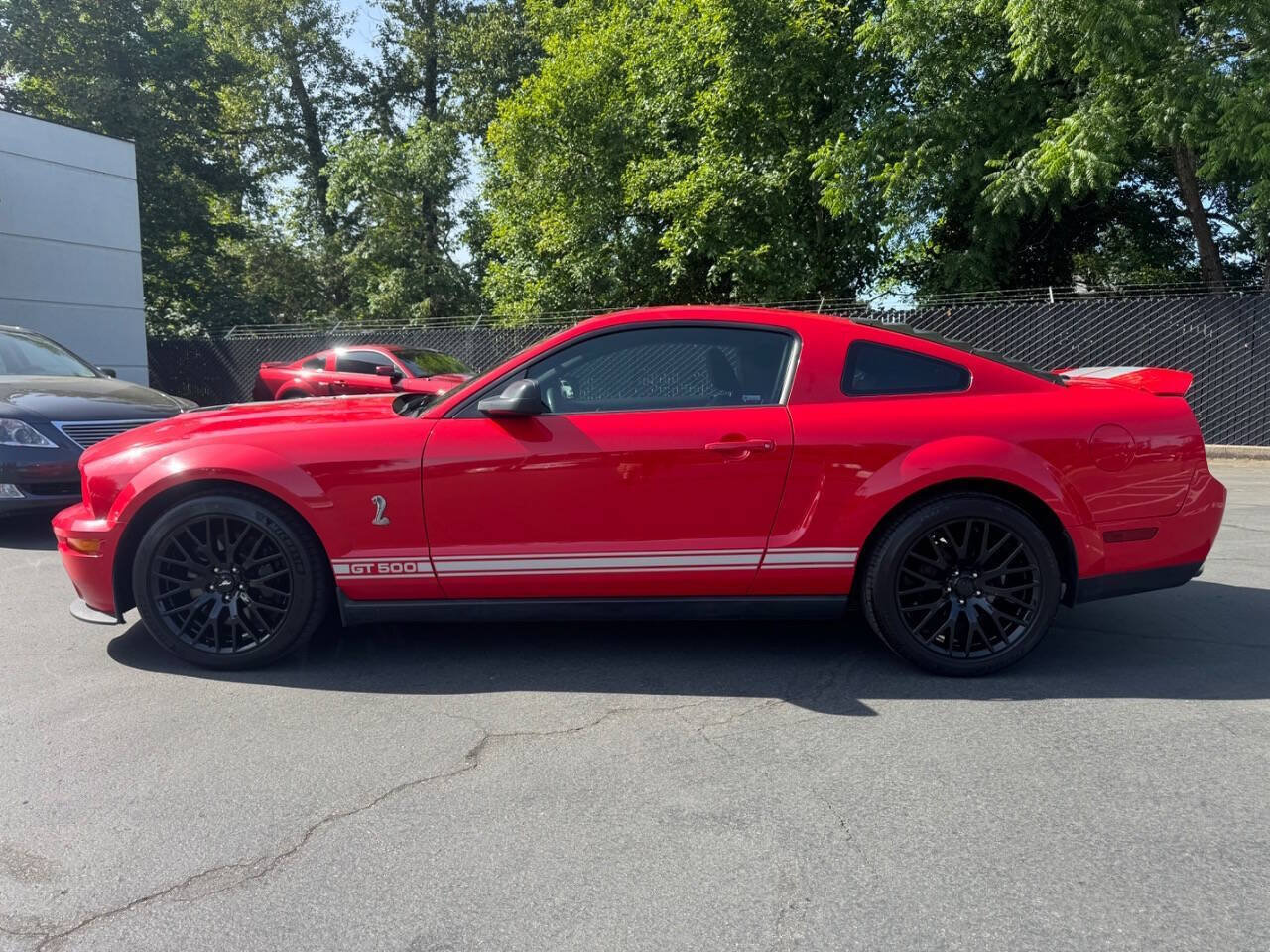 Used 2009 Ford Mustang Shelby GT500 RWD image 2