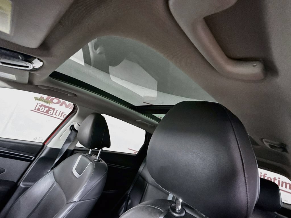 Certified 2022 Hyundai Tucson Limited FWD image 12