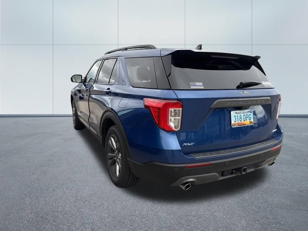 Used 2021 Ford Explorer XLT w/ Equipment Group 202A AWD/4WD image 6