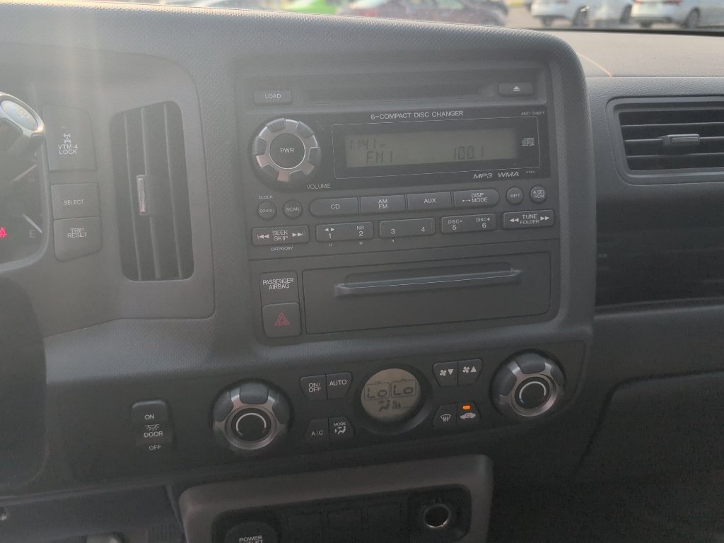 Used 2014 Honda Ridgeline RTS image 16