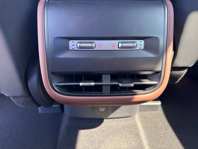 New 2026 Lincoln Nautilus Reserve AWD/4WD image 14
