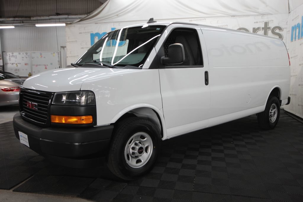 Used 2023 GMC Savana 2500 Extended RWD image 2