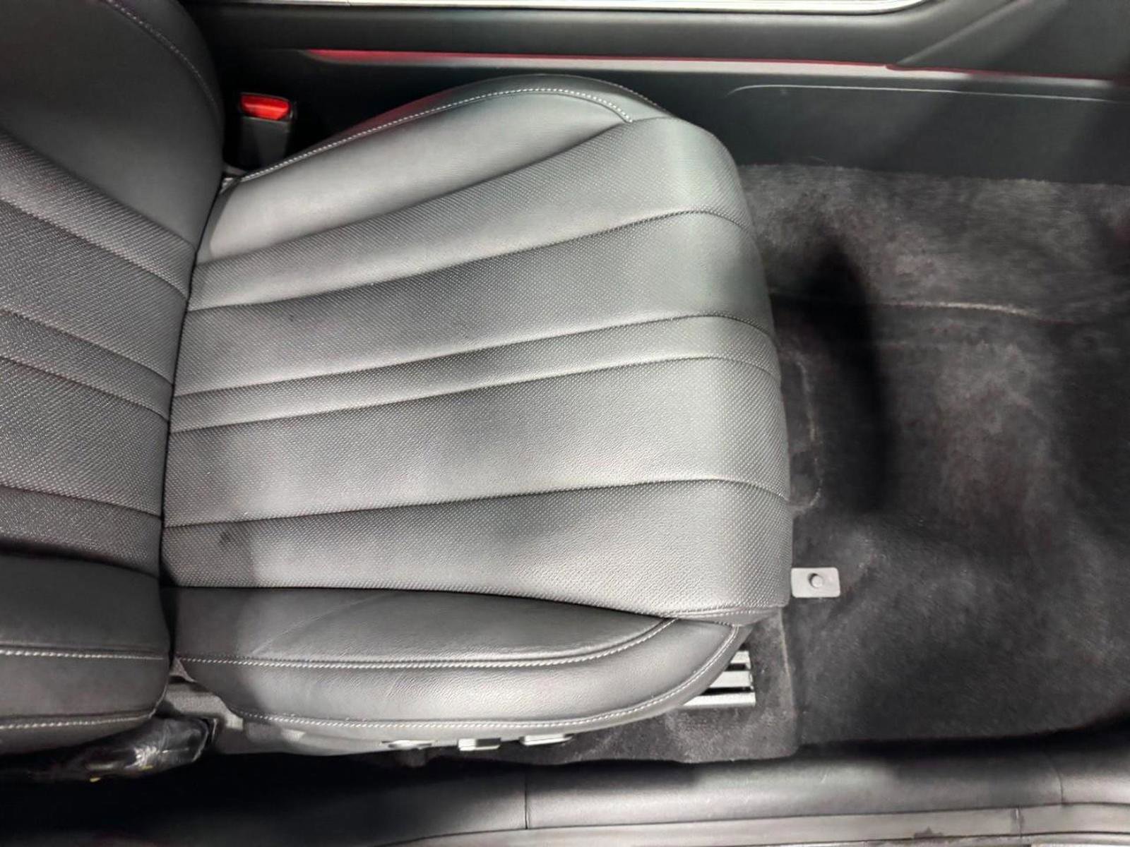 Used 2025 Genesis GV80 2.5T Standard image 18