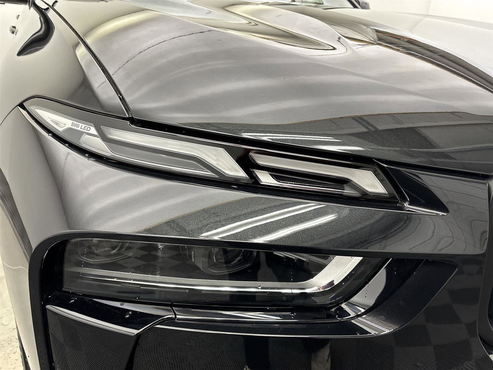 New 2026 BMW X7 M60i image 18