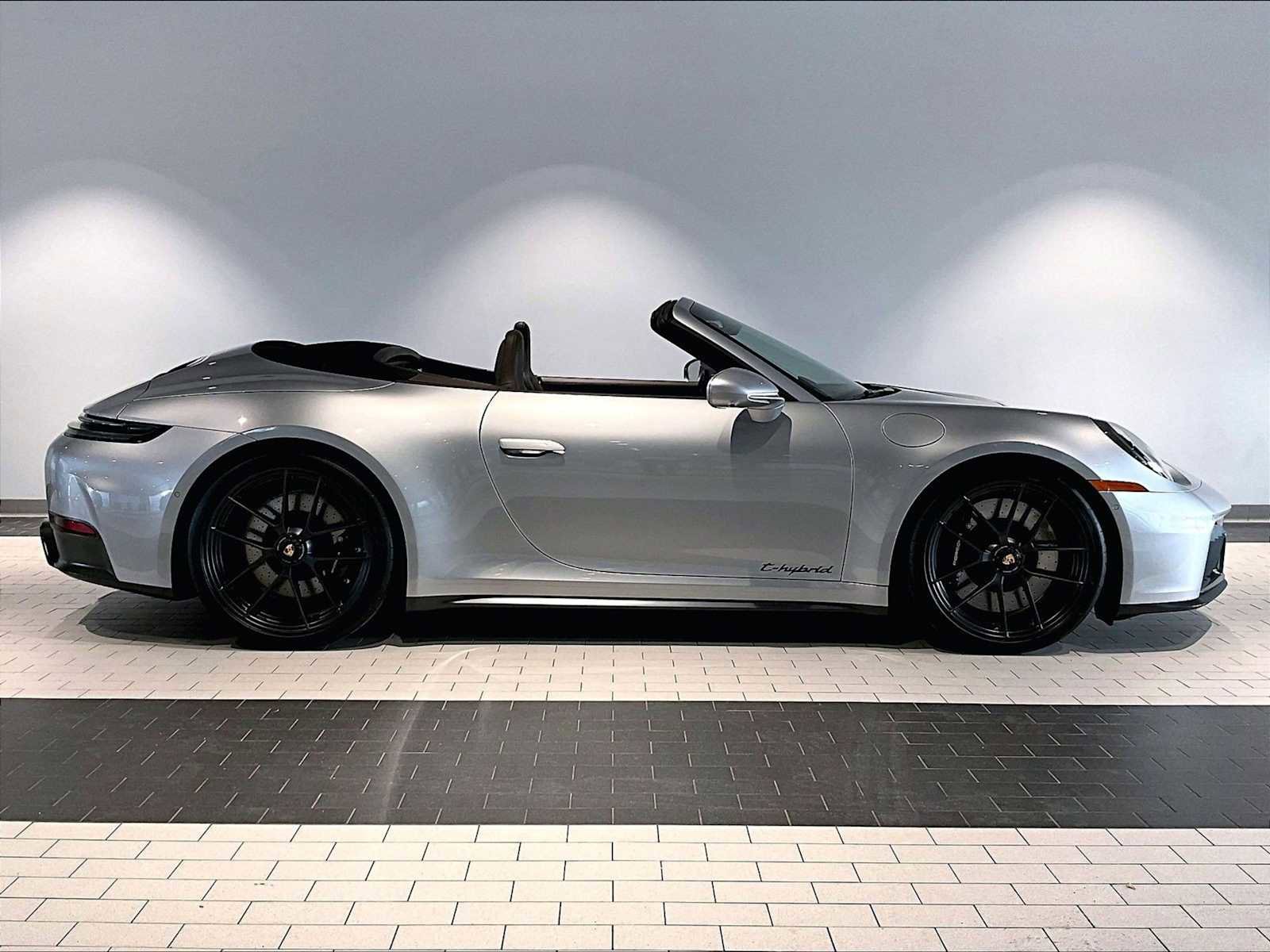 New 2026 Porsche 911 Carrera GTS image 8