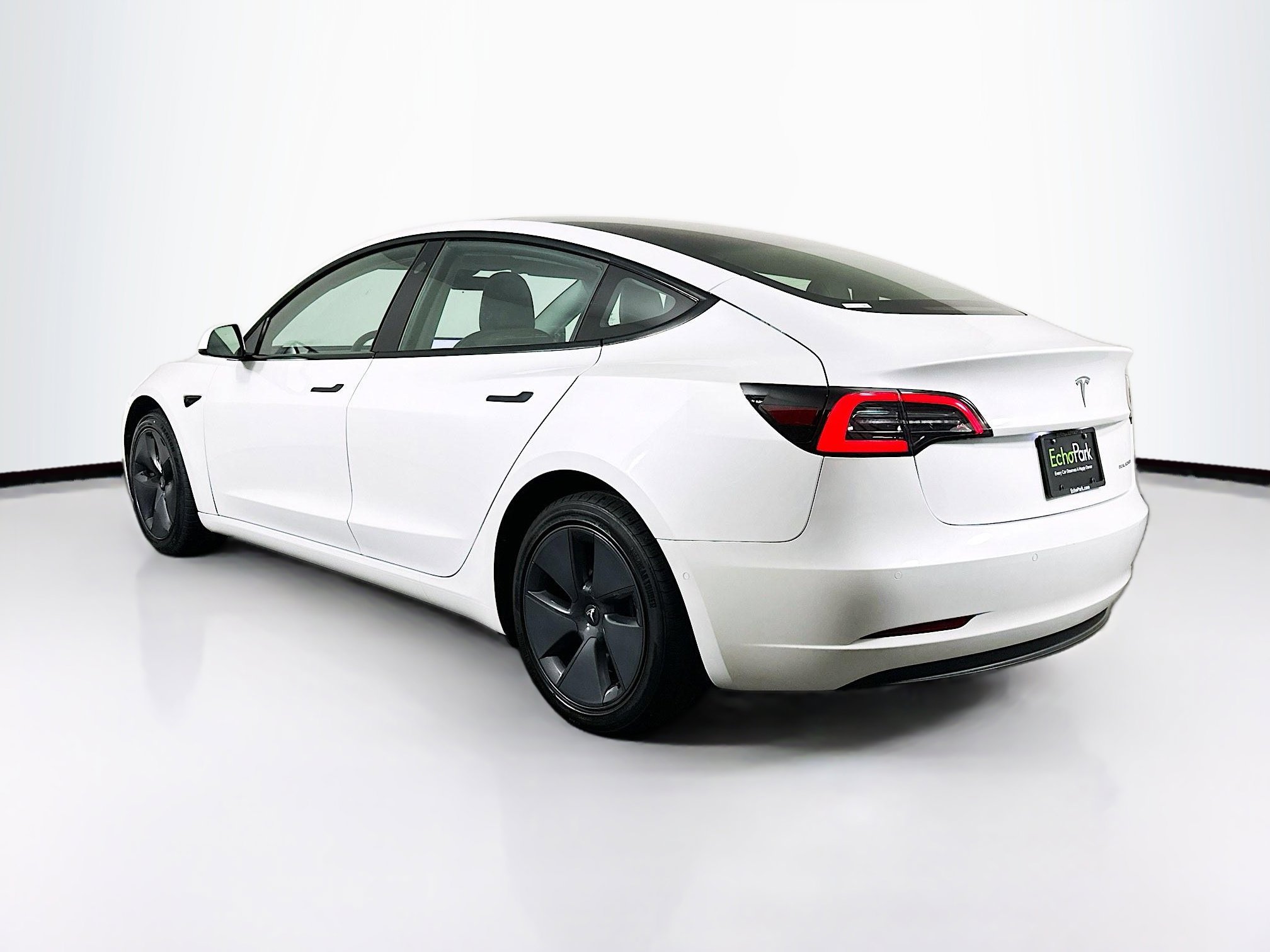 Used 2022 Tesla Model 3 Long Range AWD/4WD image 5