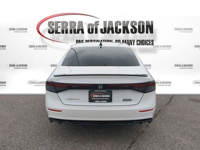 Used 2023 Honda Accord Sport image 8
