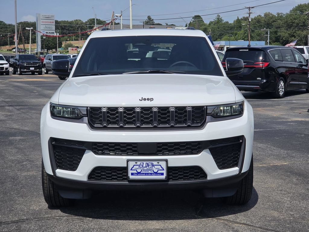 New 2026 Jeep Grand Cherokee Altitude RWD image 2