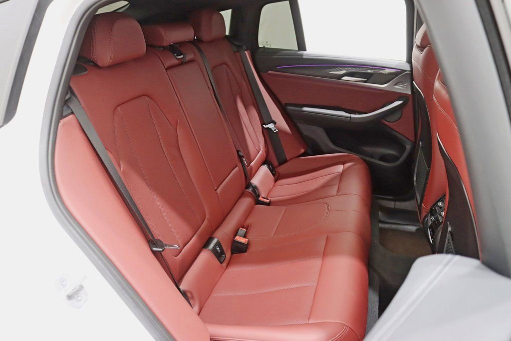 Used 2024 BMW X4 M40i w/ Premium Package image 30