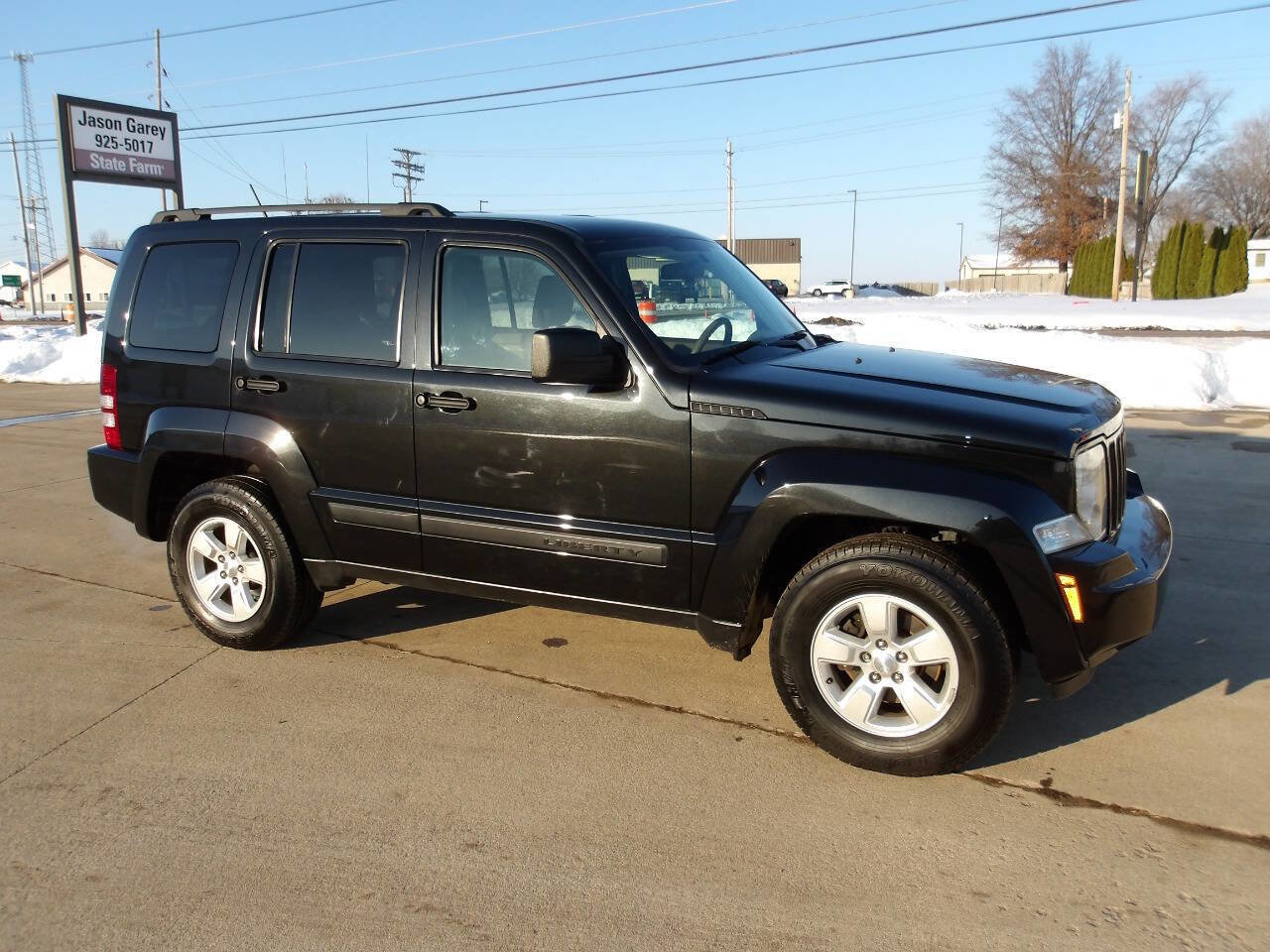 Used 2009 Jeep Liberty Sport w/ Popular Equipment Group image 8