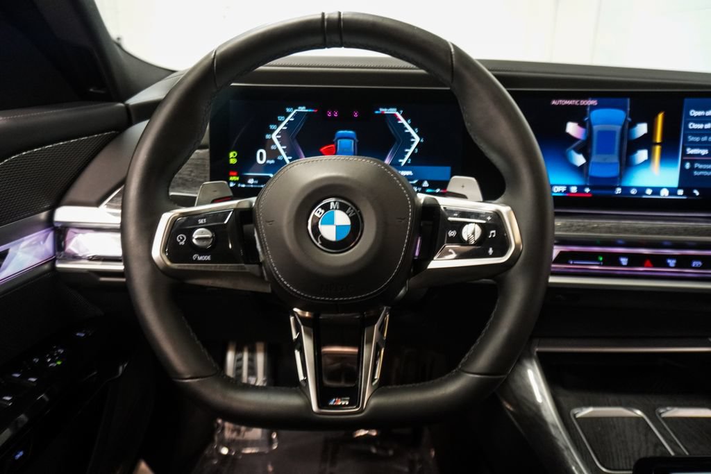 Used 2023 BMW 760i xDrive w/ Executive Package AWD/4WD image 16