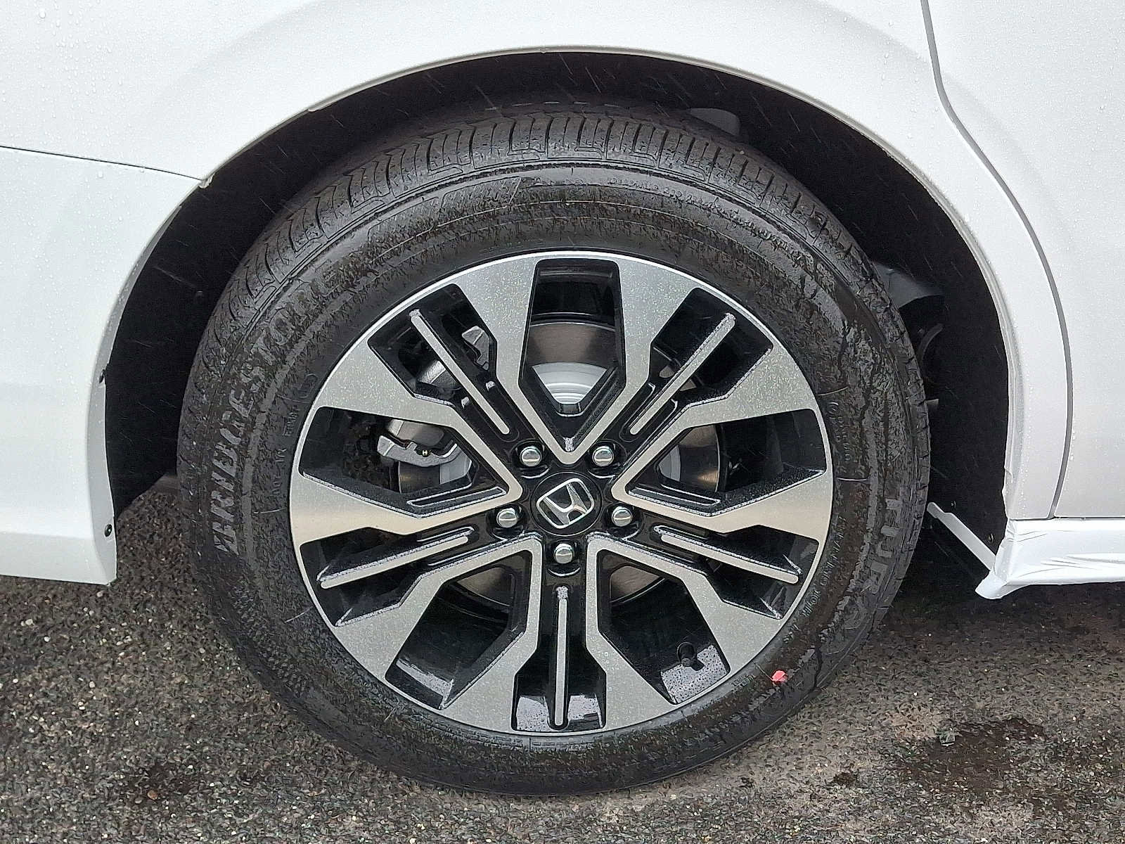 New 2026 Honda Odyssey Elite image 3