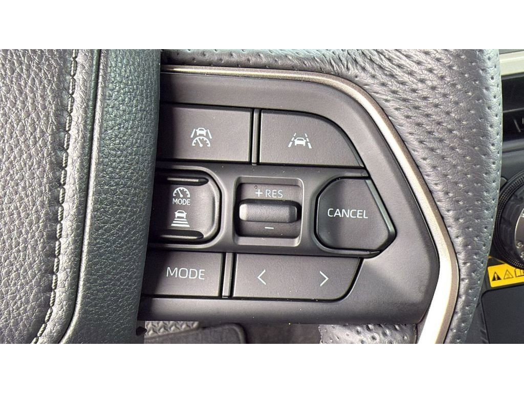 Certified 2025 Toyota Tacoma SR5 w/ SR5 Upgrade Package AWD/4WD image 26