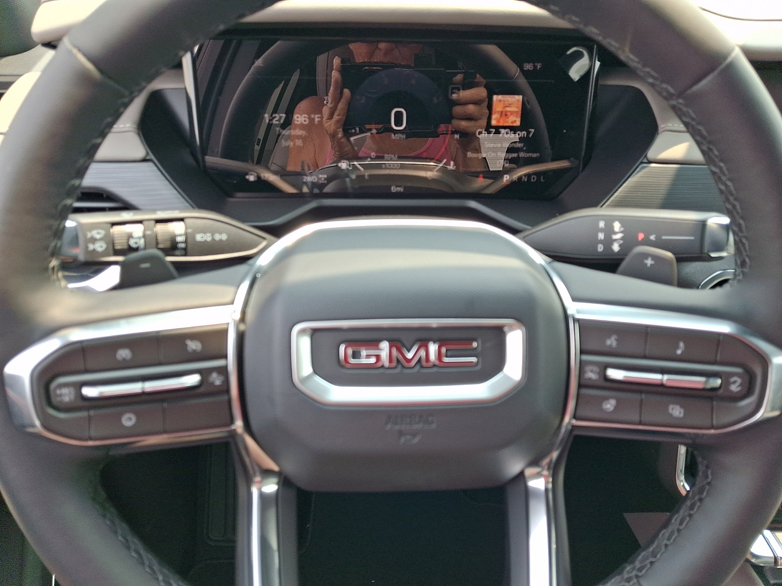 New 2026 GMC Acadia Elevation w/ Elevation Premium Package AWD/4WD image 9