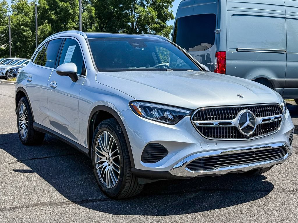 Certified 2025 Mercedes-Benz GLC 300 4MATIC image 6