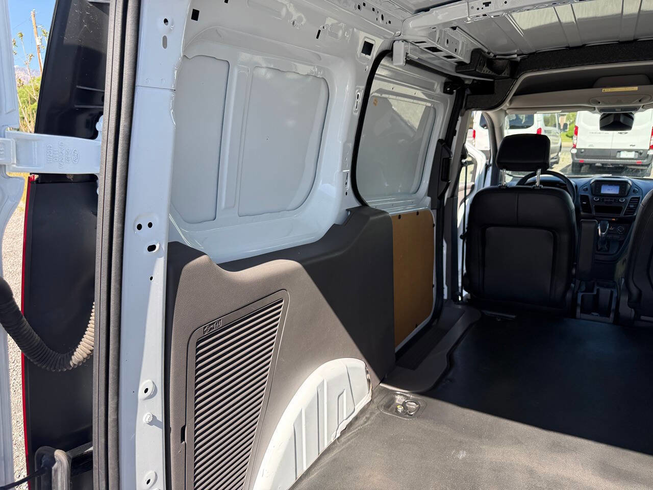 Used 2020 Ford Transit Connect XL FWD image 21