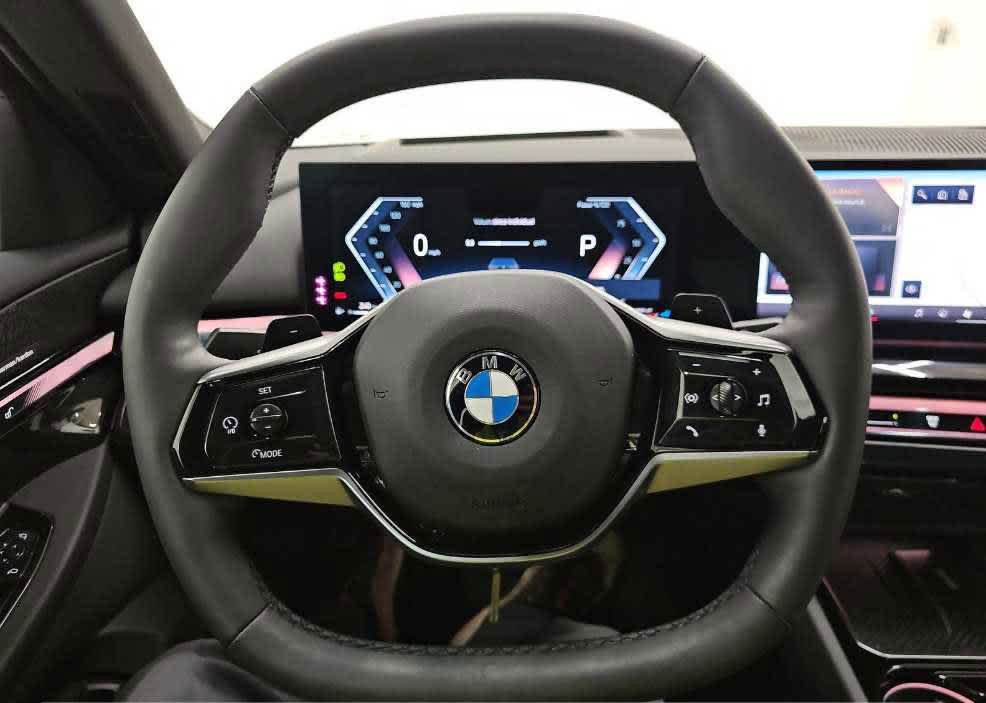 Used 2026 BMW 540i xDrive AWD/4WD image 9