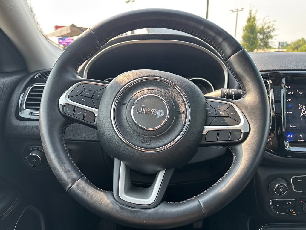 Used 2018 Jeep Compass Limited w/ Navigation Group AWD/4WD image 36