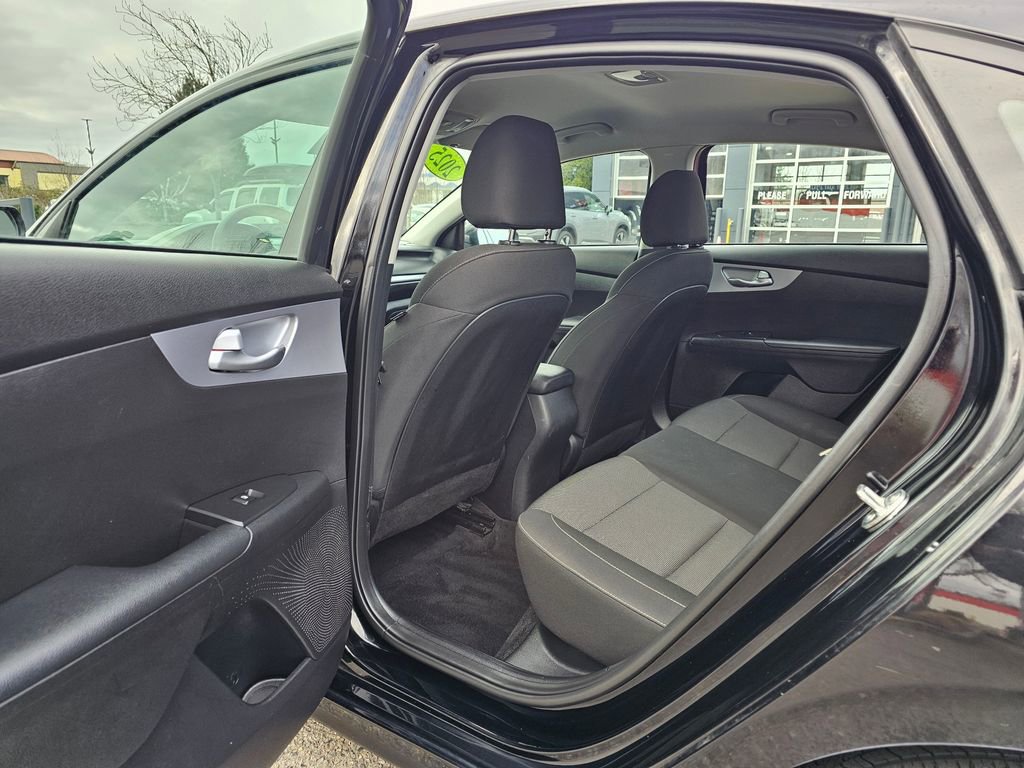 Used 2024 Kia Forte LXS image 8