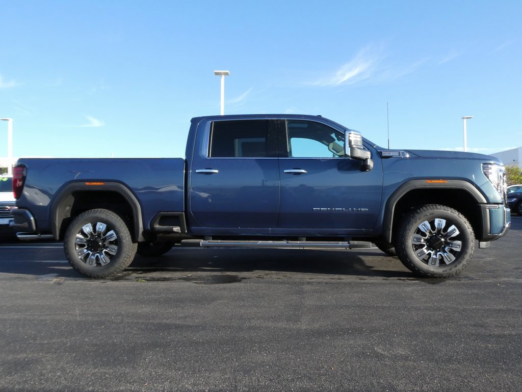 New 2026 GMC Sierra 2500 Denali w/ Denali Reserve Package image 2