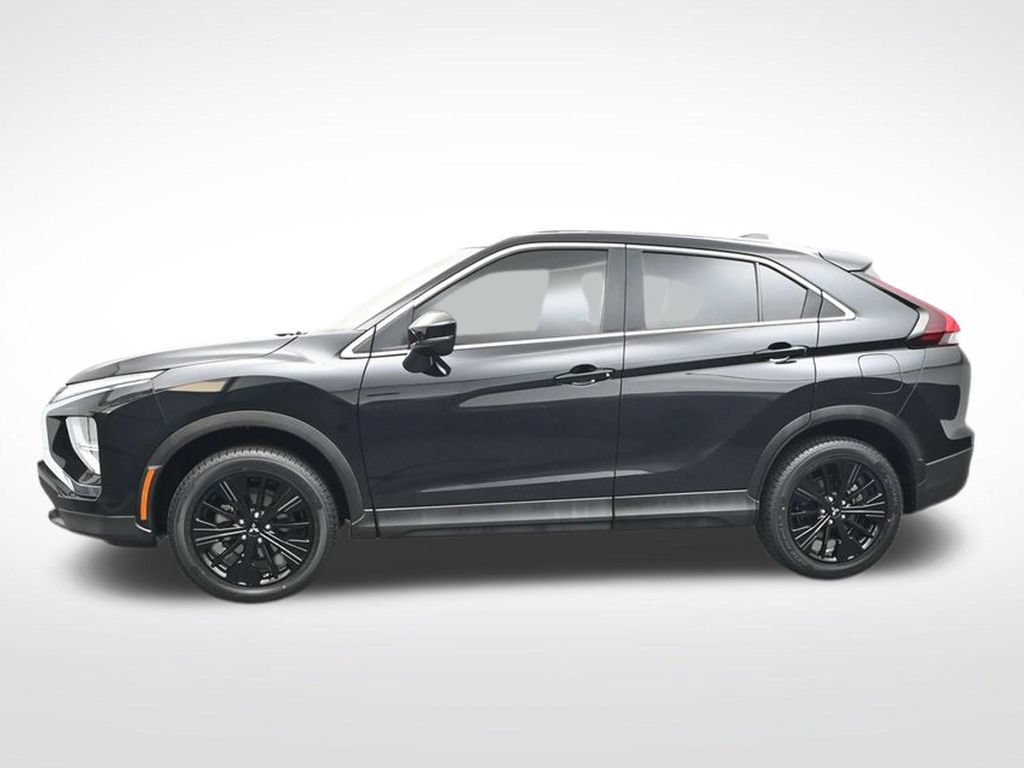 Used 2022 Mitsubishi Eclipse Cross LE AWD/4WD image 4