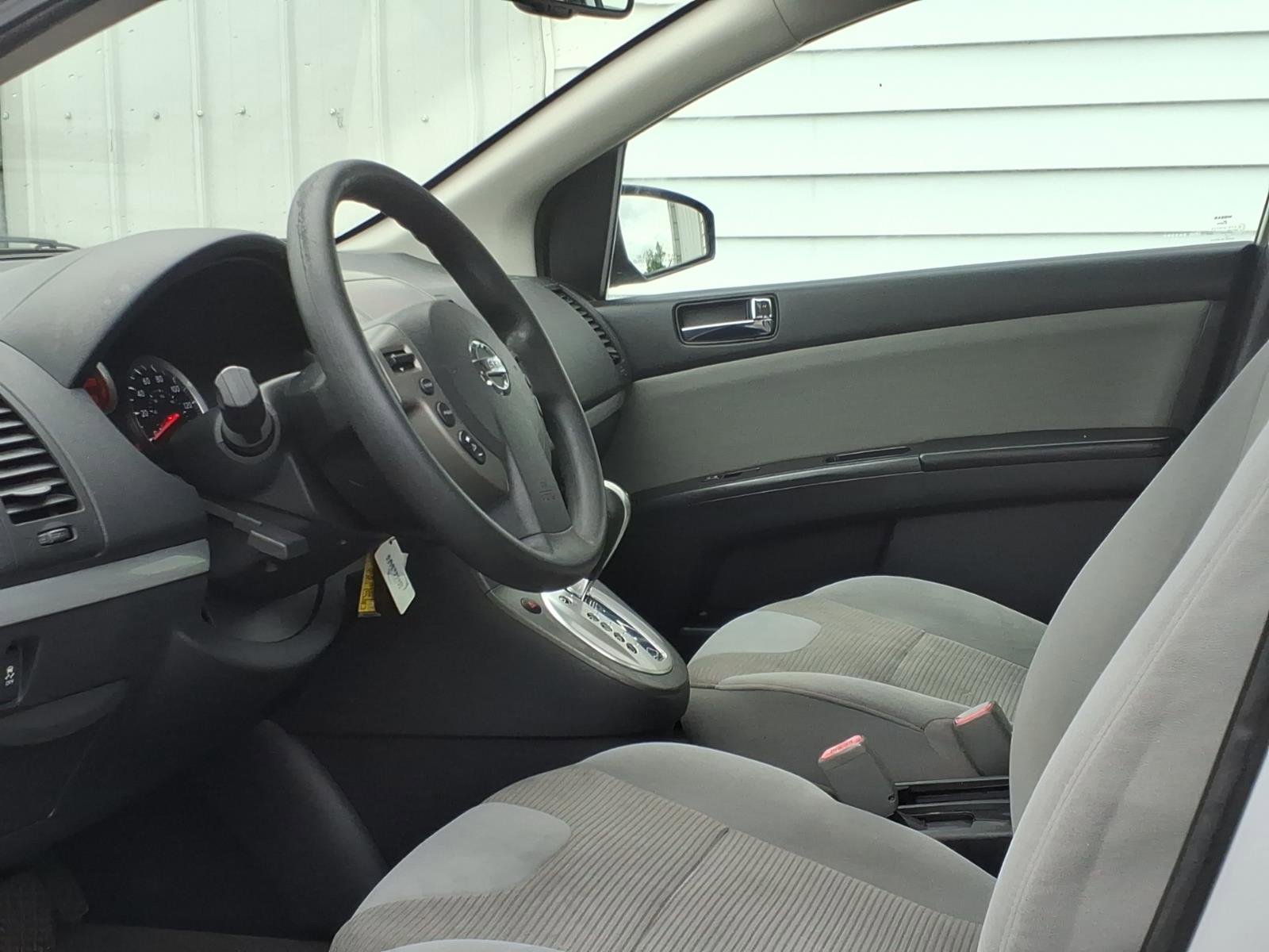 Used 2012 Nissan Sentra 2.0 S FWD image 8