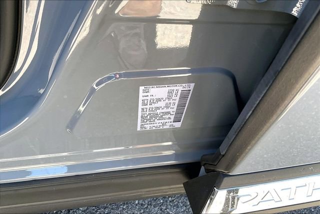 New 2026 Nissan Pathfinder Platinum AWD/4WD image 8
