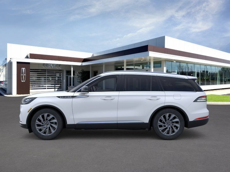 New 2026 Lincoln Aviator AWD image 3