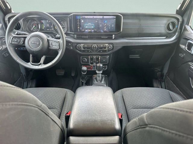 Used 2024 Jeep Wrangler Unlimited Rubicon 4xe image 27
