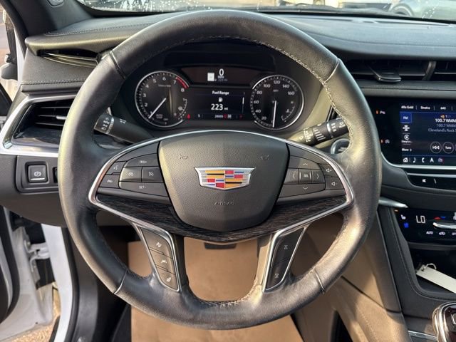 Certified 2023 Cadillac XT5 Premium Luxury AWD/4WD image 11