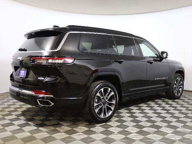 Used 2024 Jeep Grand Cherokee L Overland w/ Luxury Tech Group IV AWD/4WD image 5