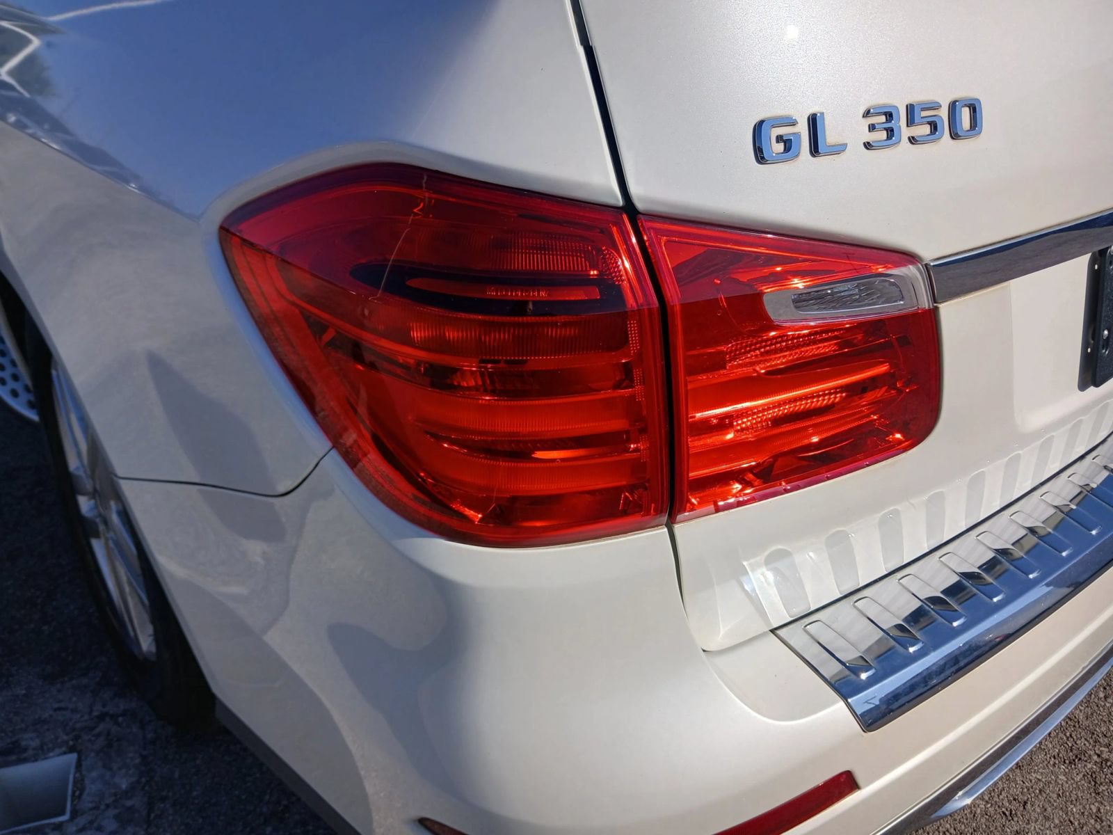Used 2016 Mercedes-Benz GL 320 BlueTEC 4MATIC image 13