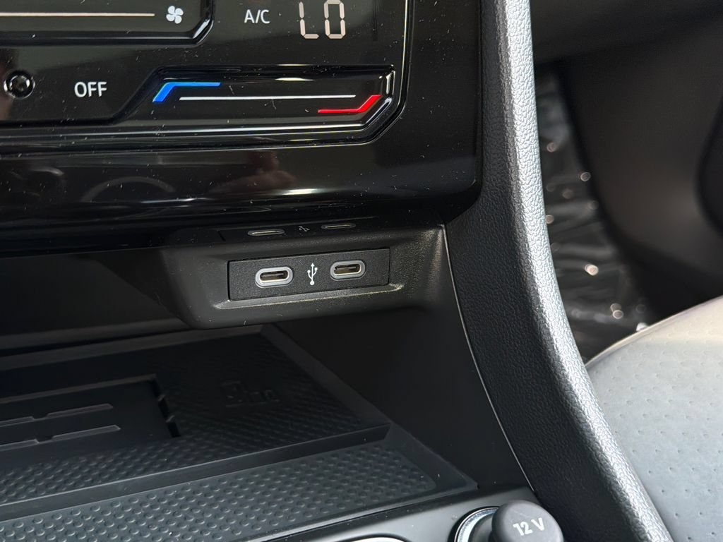 New 2026 Volkswagen Jetta SE FWD image 31