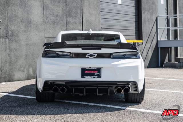 Used 2018 Chevrolet Camaro SS image 13