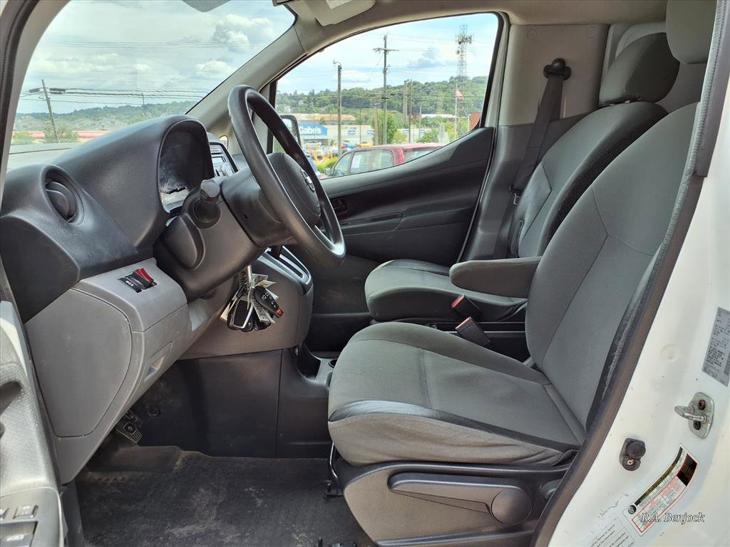 Used 2017 Nissan NV200 S image 7