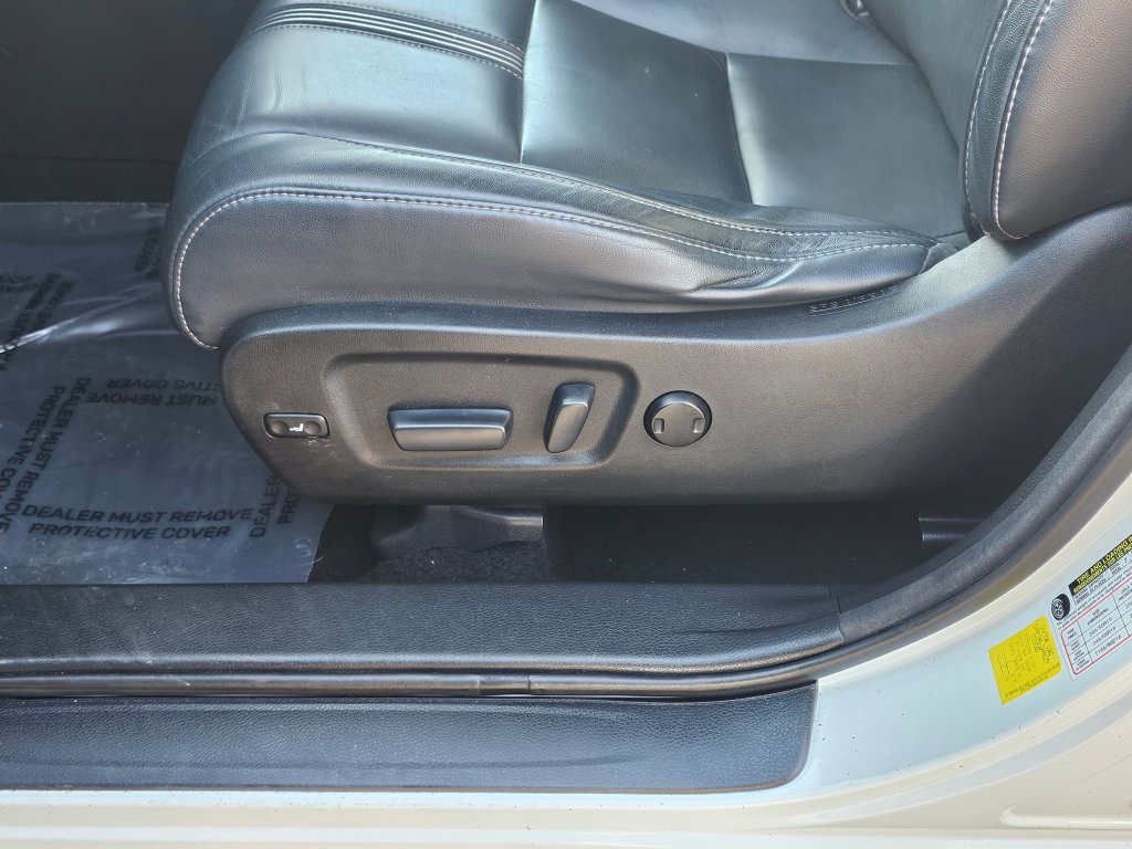 Used 2017 Toyota Highlander SE image 31