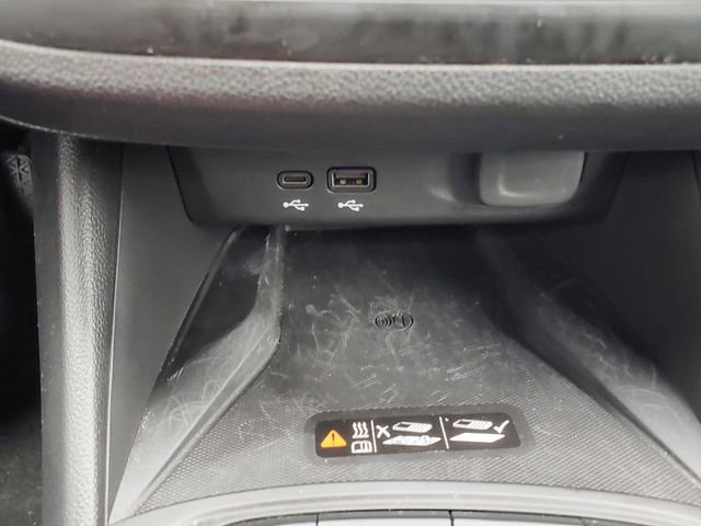 Certified 2024 Buick Envista Preferred w/ Convenience II Package image 32